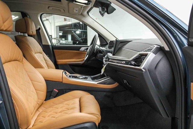 new 2026 BMW X7 car, priced at $93,450
