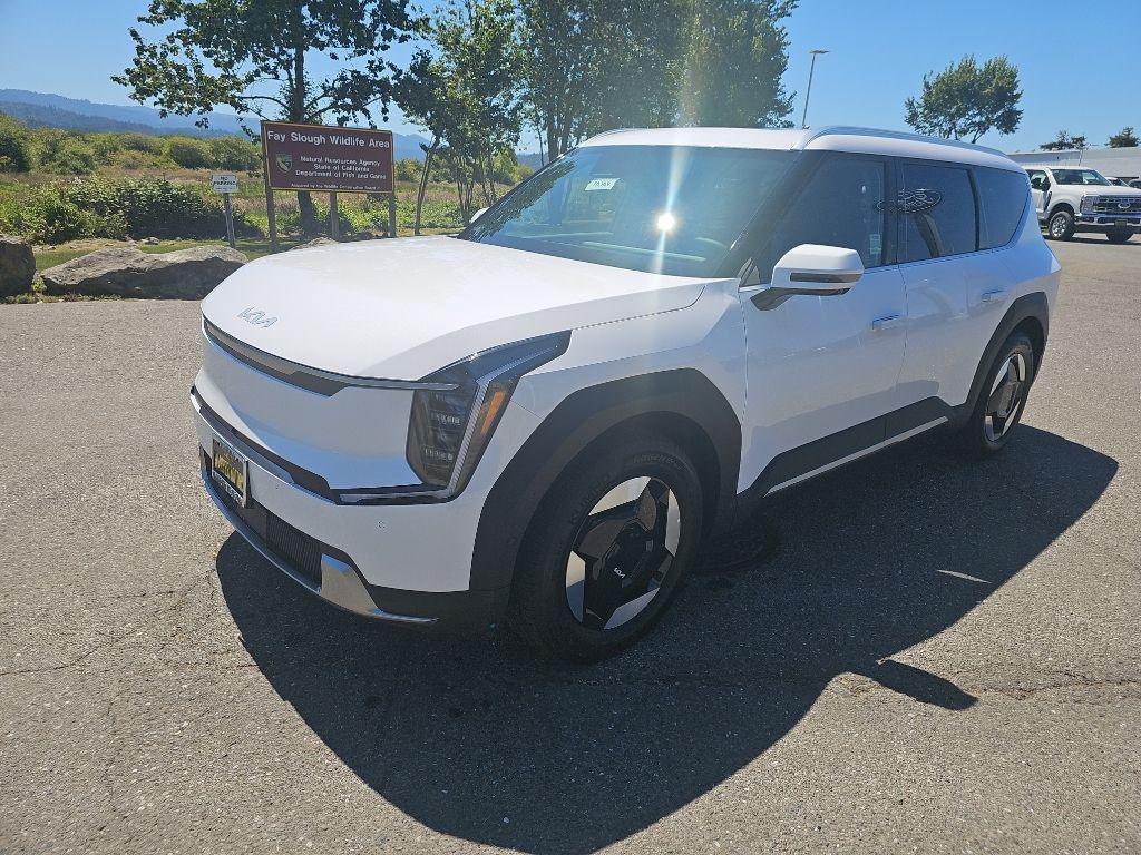 new 2026 Kia EV9 car, priced at $66,668