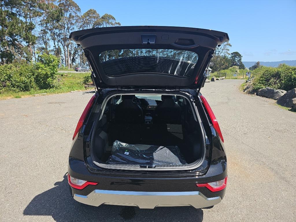 new 2025 Kia Niro car, priced at $34,154