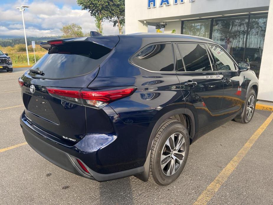 used 2021 Toyota Highlander car, priced at $37,500