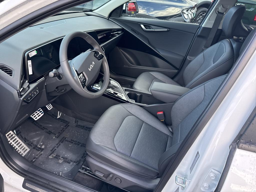 new 2025 Kia Niro car, priced at $36,599