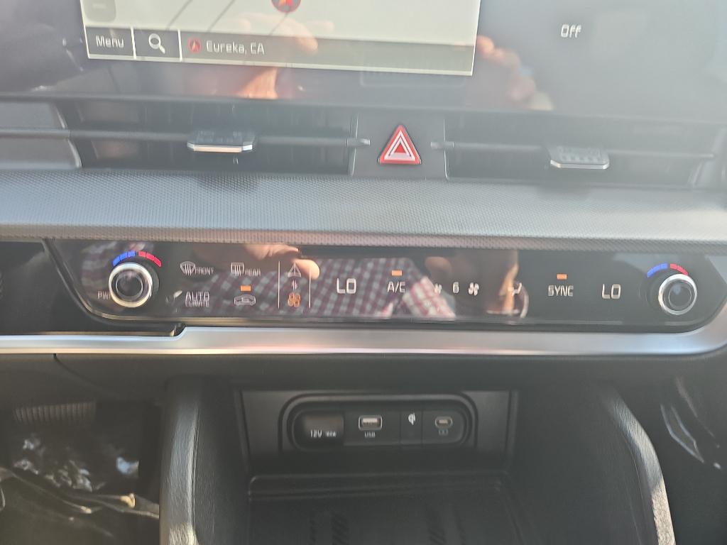 new 2025 Kia Sportage car, priced at $38,854