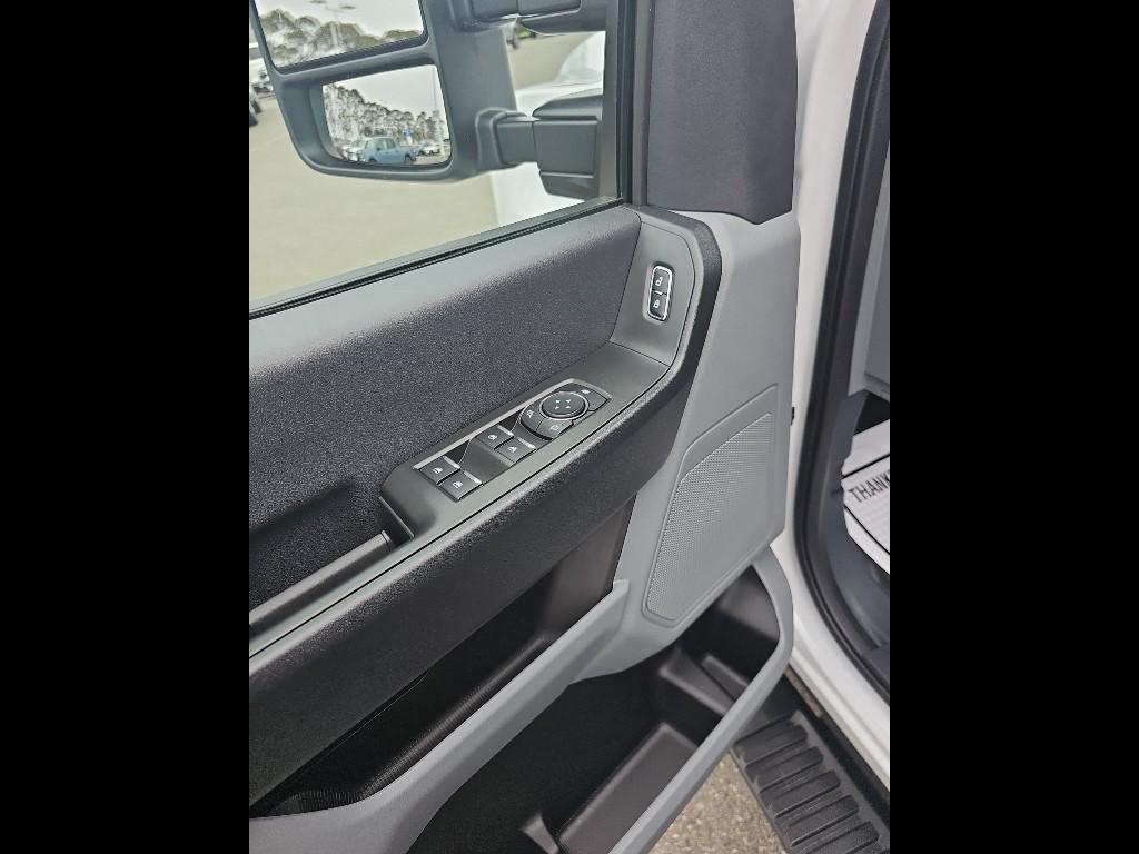 new 2024 Ford F-350 car, priced at $79,463