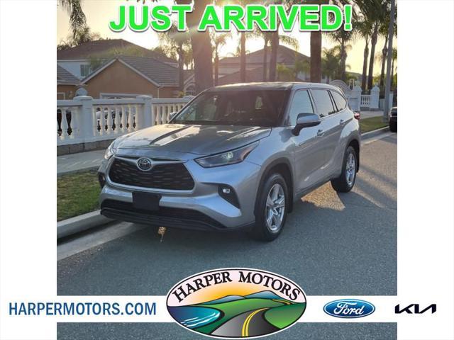 used 2021 Toyota Highlander Hybrid car, priced at $34,995