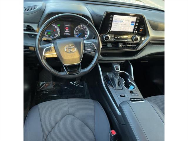 used 2021 Toyota Highlander Hybrid car, priced at $34,995