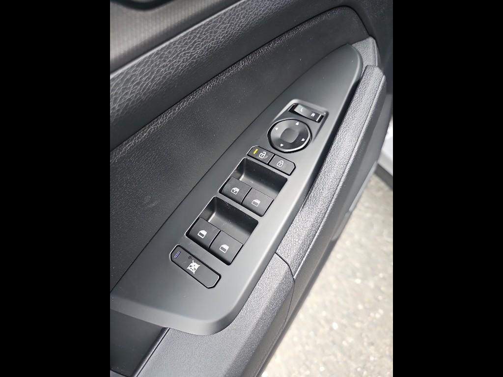 new 2026 Kia Sportage car, priced at $34,959