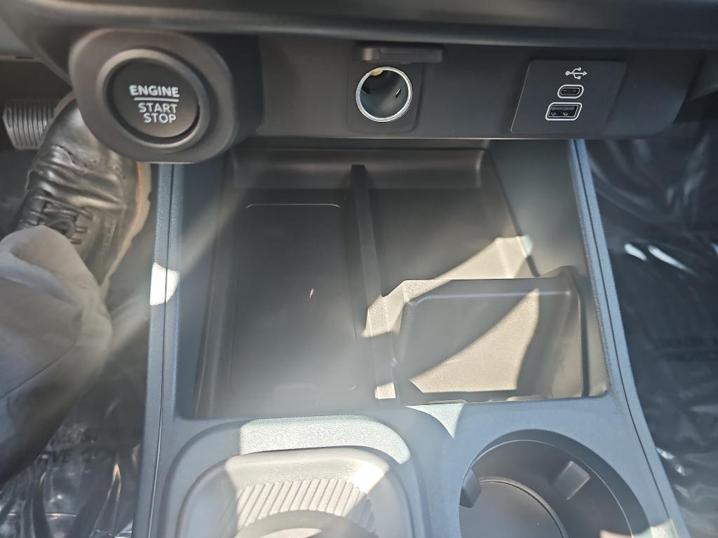 new 2025 Ford Maverick car, priced at $37,074