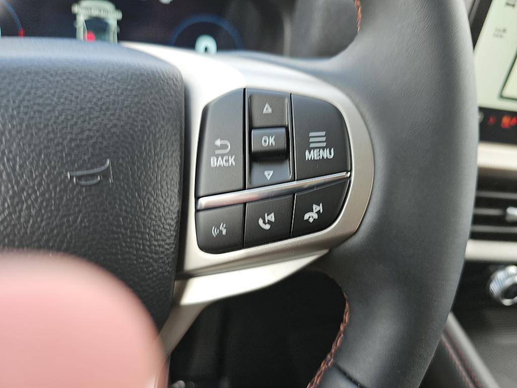 new 2025 Ford Explorer car, priced at $50,009