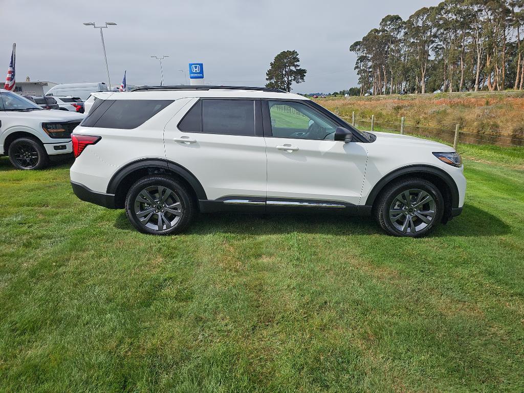new 2025 Ford Explorer car, priced at $50,009