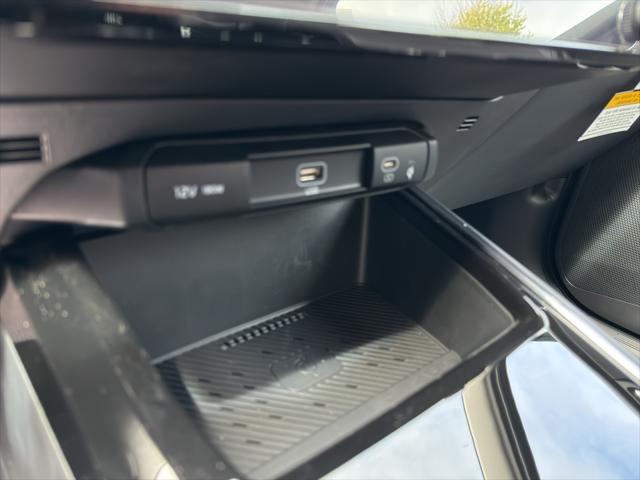 new 2025 Kia Niro Plug-In Hybrid car, priced at $36,259