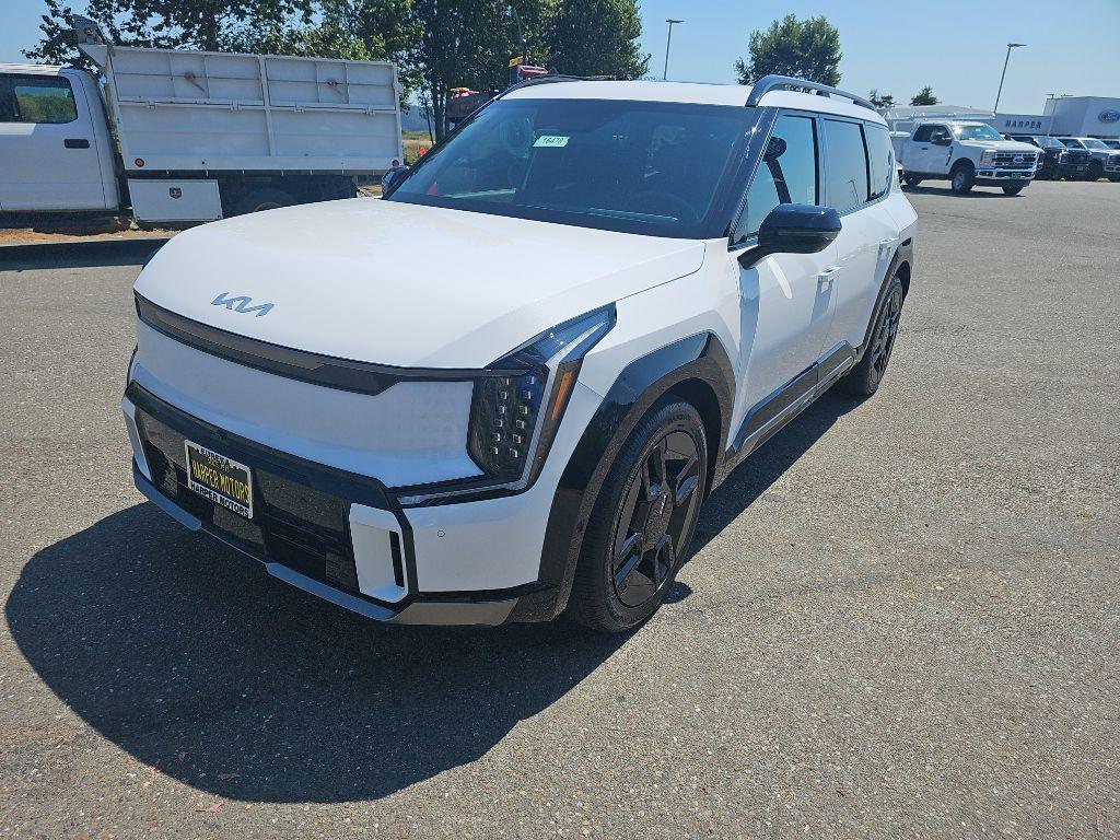 new 2026 Kia EV9 car, priced at $77,474