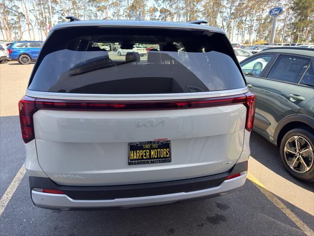 new 2025 Kia Carnival Hybrid car, priced at $44,799