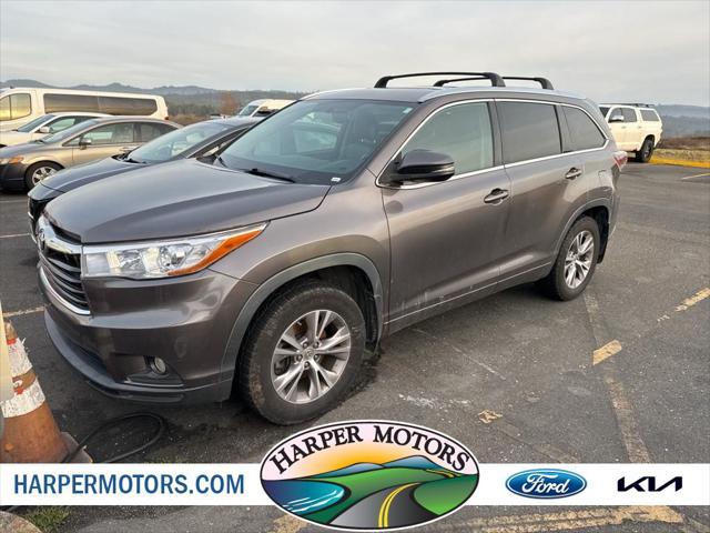 used 2015 Toyota Highlander car, priced at $19,500