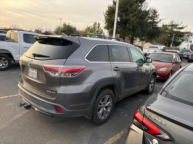 used 2015 Toyota Highlander car, priced at $19,500