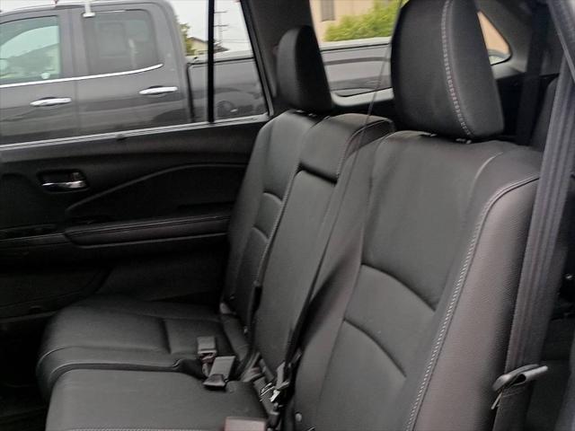 used 2022 Honda Pilot car, priced at $37,995