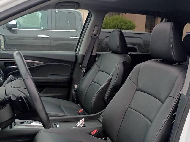 used 2022 Honda Pilot car, priced at $37,995