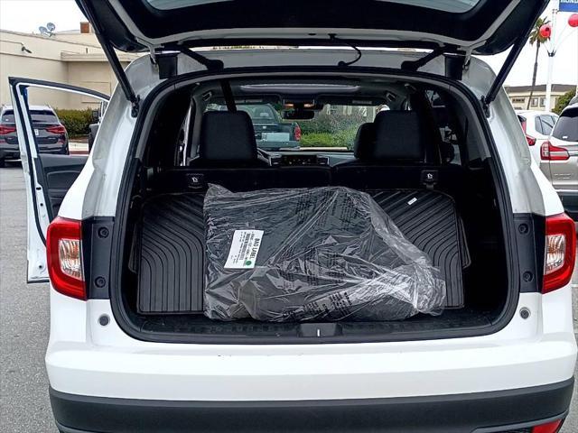 used 2022 Honda Pilot car, priced at $37,995