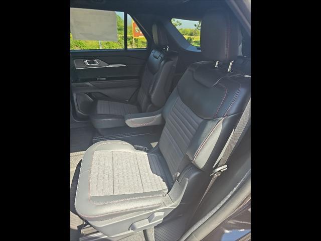 new 2025 Ford Explorer car, priced at $52,559