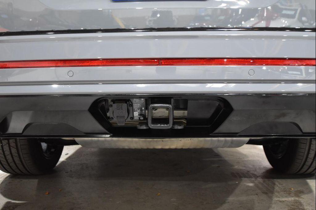 used 2025 Volkswagen Atlas car, priced at $43,938