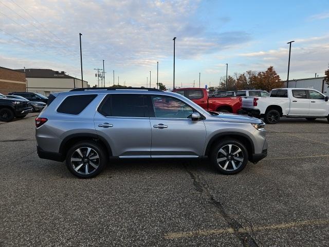 new 2025 Honda Pilot car, priced at $47,950