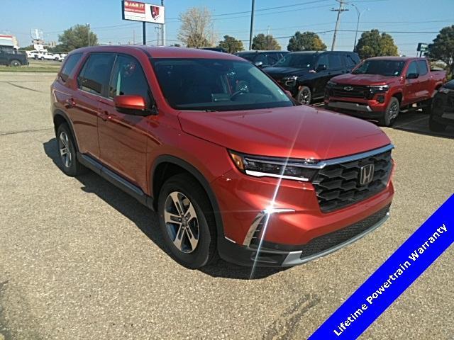 new 2025 Honda Pilot car, priced at $44,950