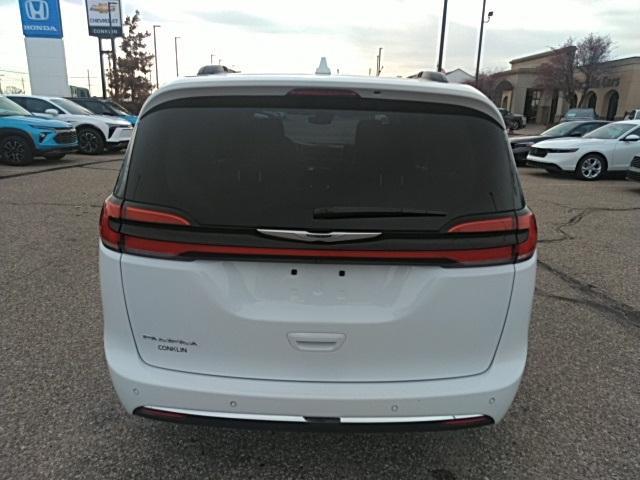 used 2022 Chrysler Pacifica car, priced at $24,998