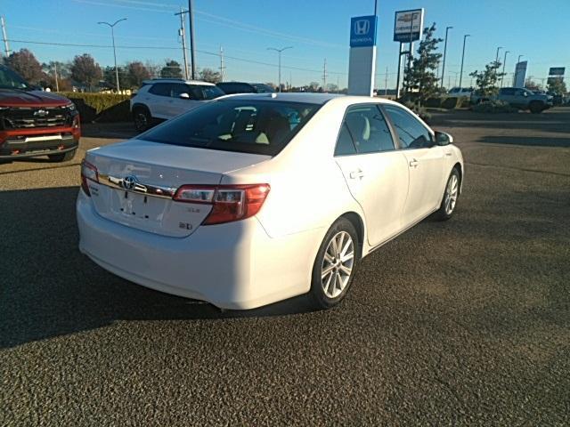 used 2014 Toyota Camry Hybrid car, priced at $12,998