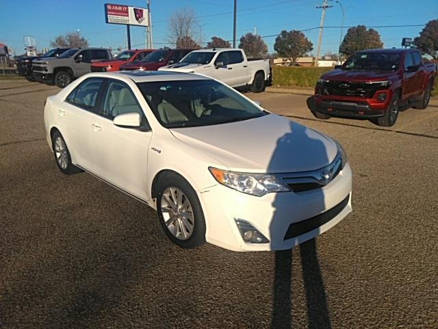 used 2014 Toyota Camry Hybrid car, priced at $12,998