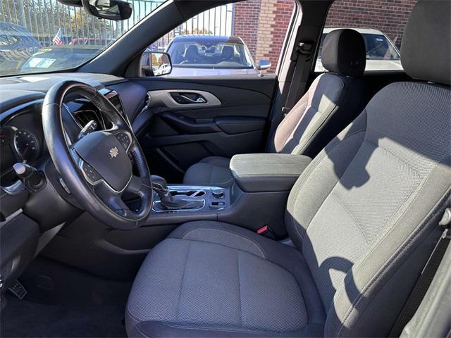 used 2022 Chevrolet Traverse car, priced at $24,523