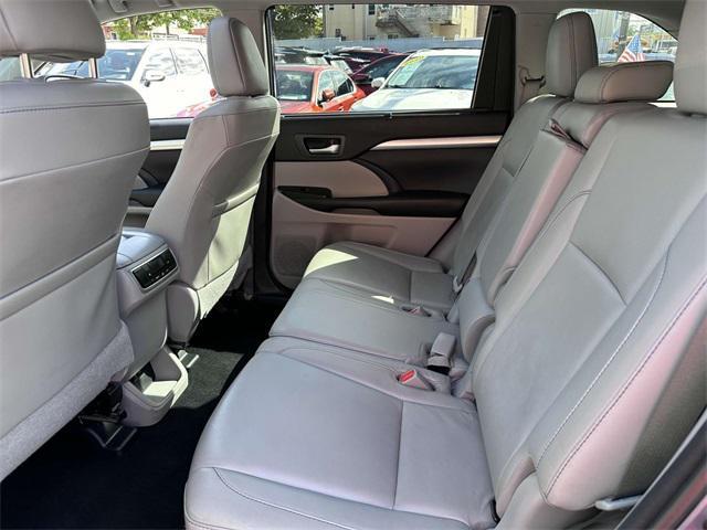 used 2018 Toyota Highlander car, priced at $25,702