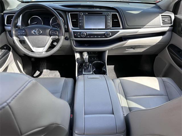 used 2018 Toyota Highlander car, priced at $25,702