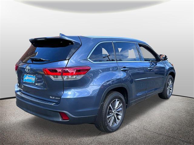 used 2018 Toyota Highlander car, priced at $25,702