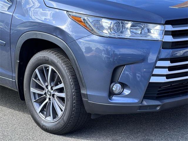 used 2018 Toyota Highlander car, priced at $25,702