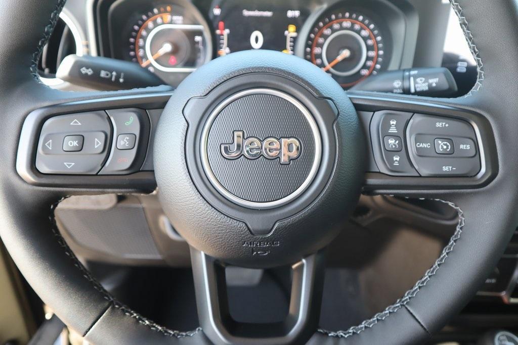 new 2025 Jeep Gladiator car, priced at $38,767