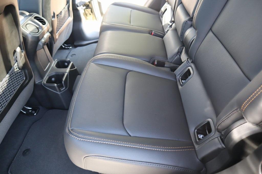 new 2025 Jeep Gladiator car, priced at $38,767