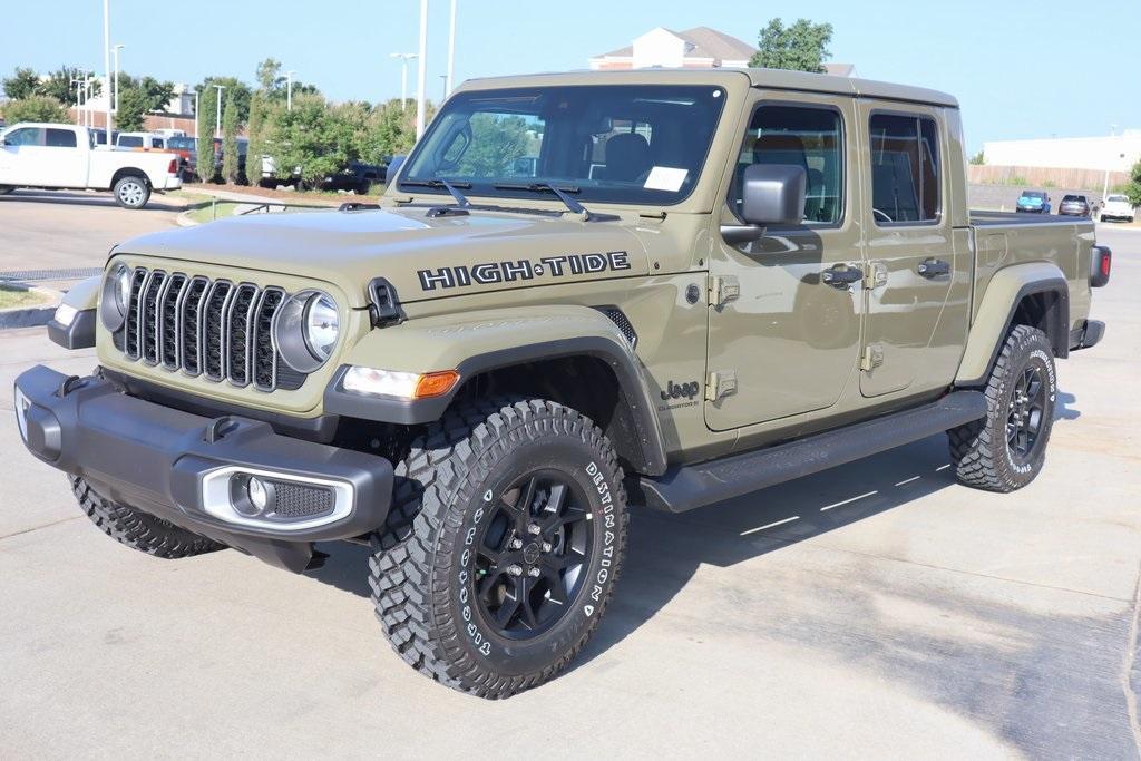 new 2025 Jeep Gladiator car, priced at $38,767