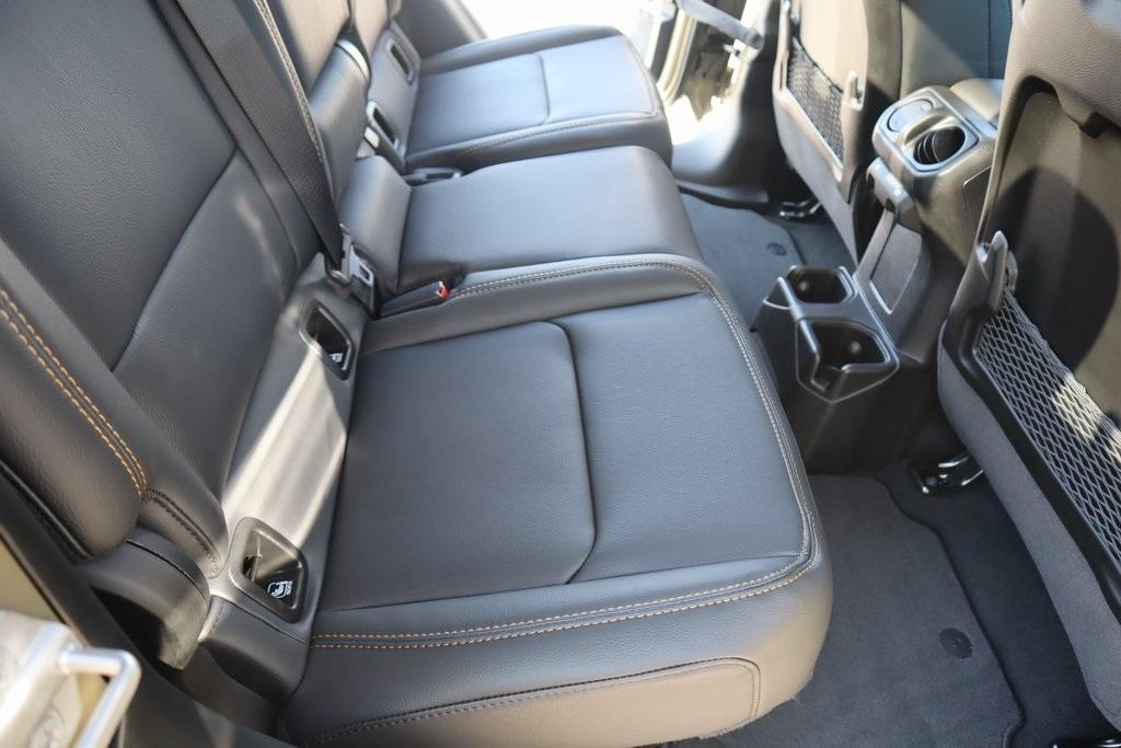 new 2025 Jeep Gladiator car, priced at $38,767