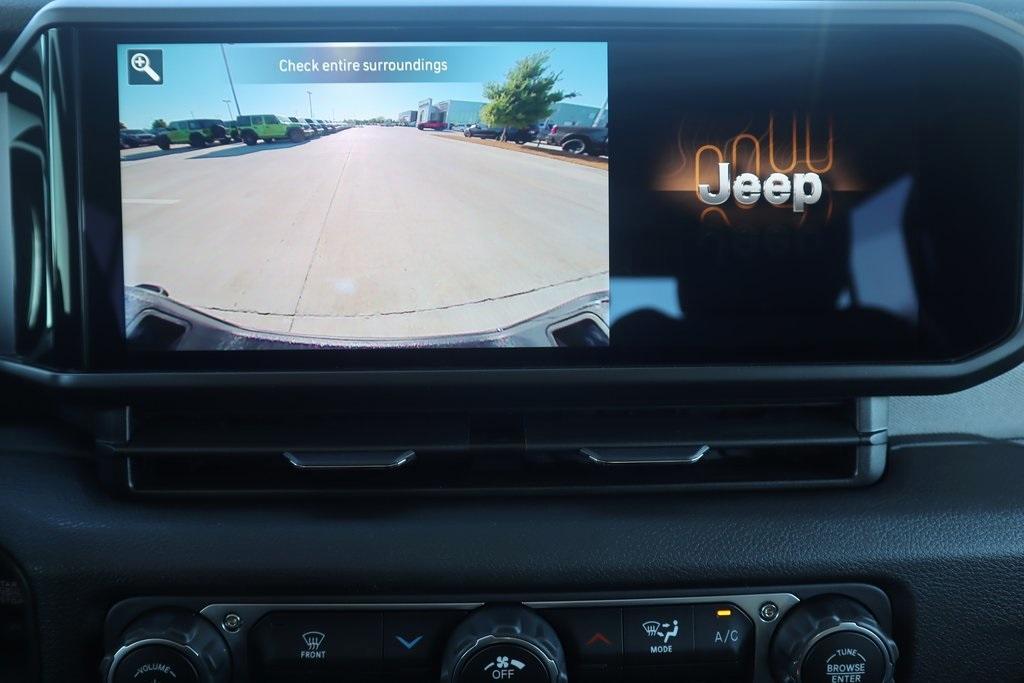 new 2025 Jeep Gladiator car, priced at $37,219
