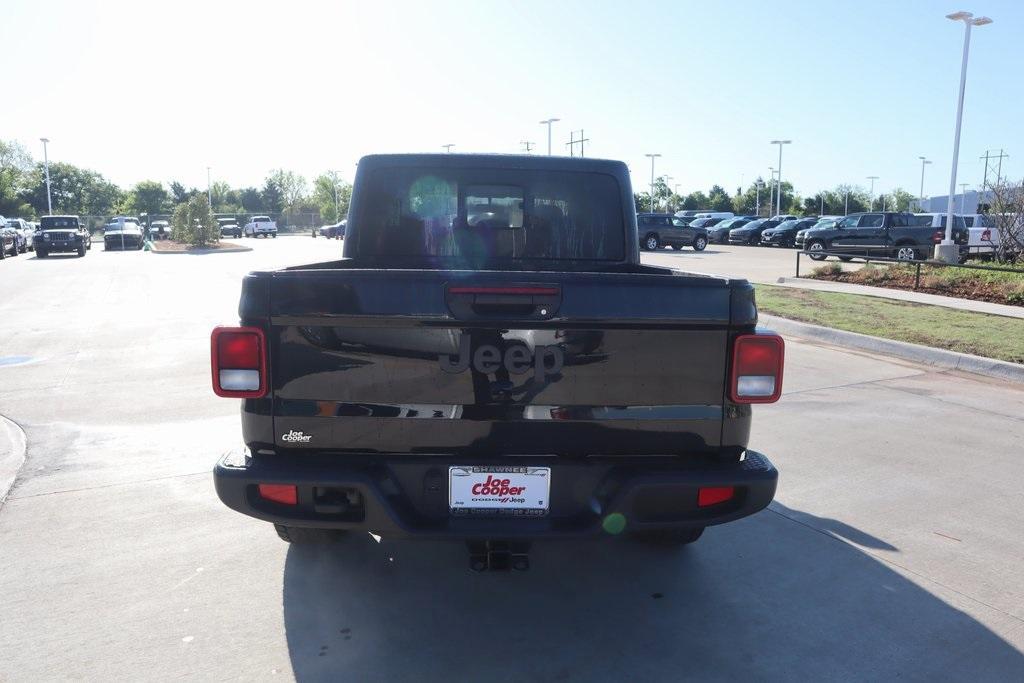 new 2025 Jeep Gladiator car, priced at $37,219