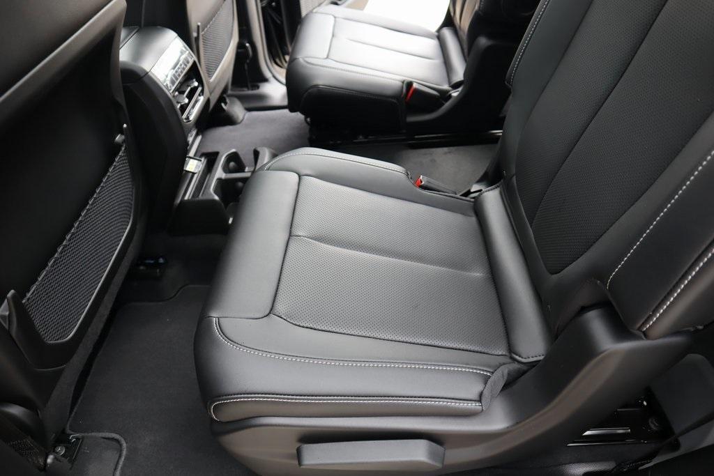 new 2025 Jeep Grand Cherokee L car, priced at $46,948