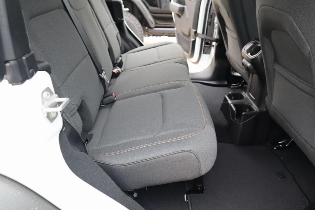 new 2025 Jeep Wrangler car, priced at $34,953
