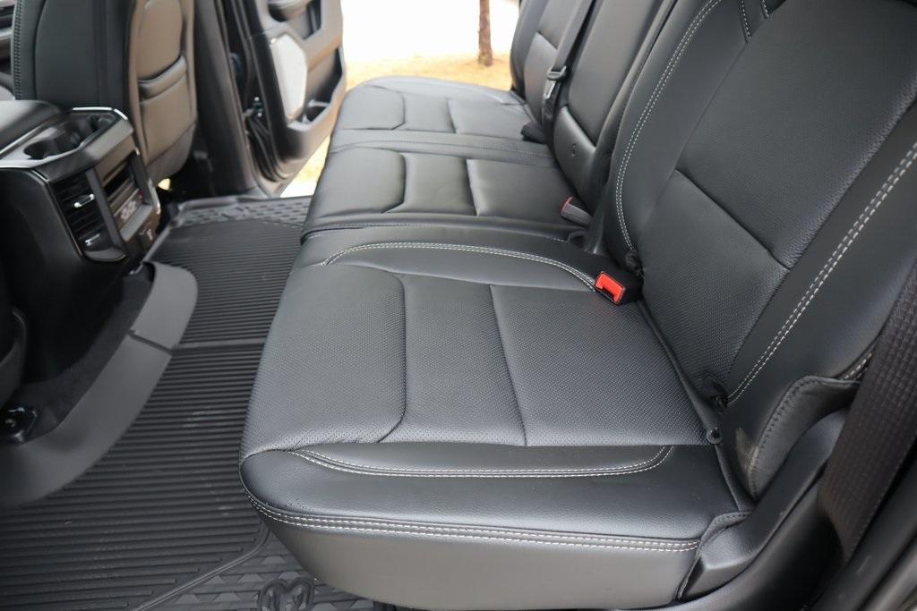 new 2025 Ram 1500 car, priced at $60,271