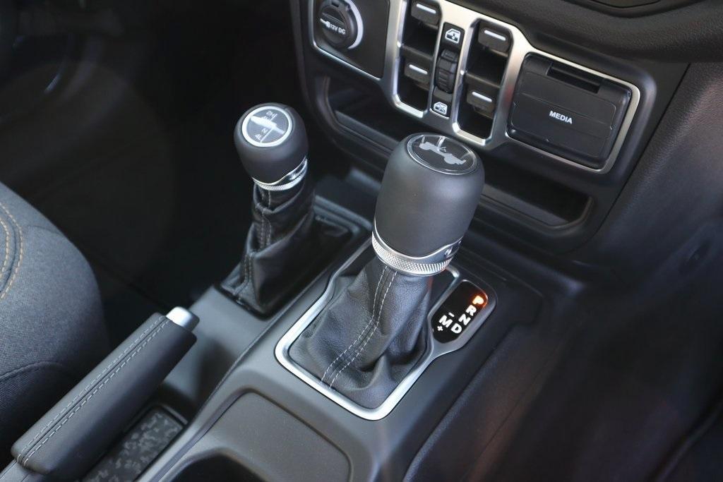 new 2025 Jeep Wrangler car, priced at $48,133