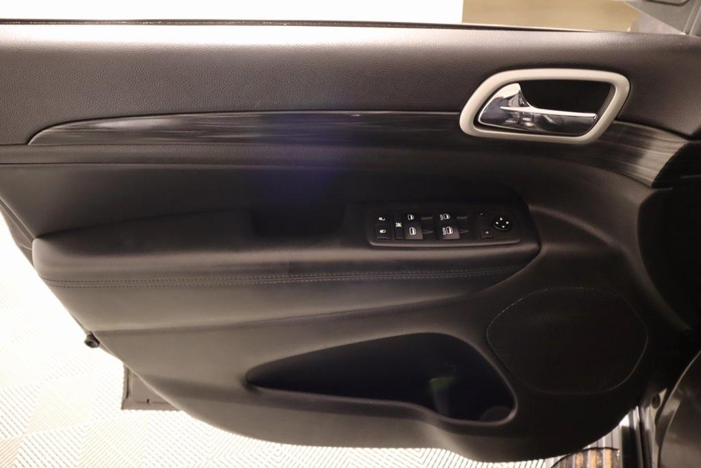 used 2021 Jeep Grand Cherokee car, priced at $19,988
