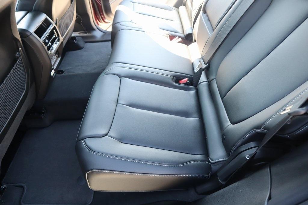 new 2025 Jeep Grand Cherokee car, priced at $40,970