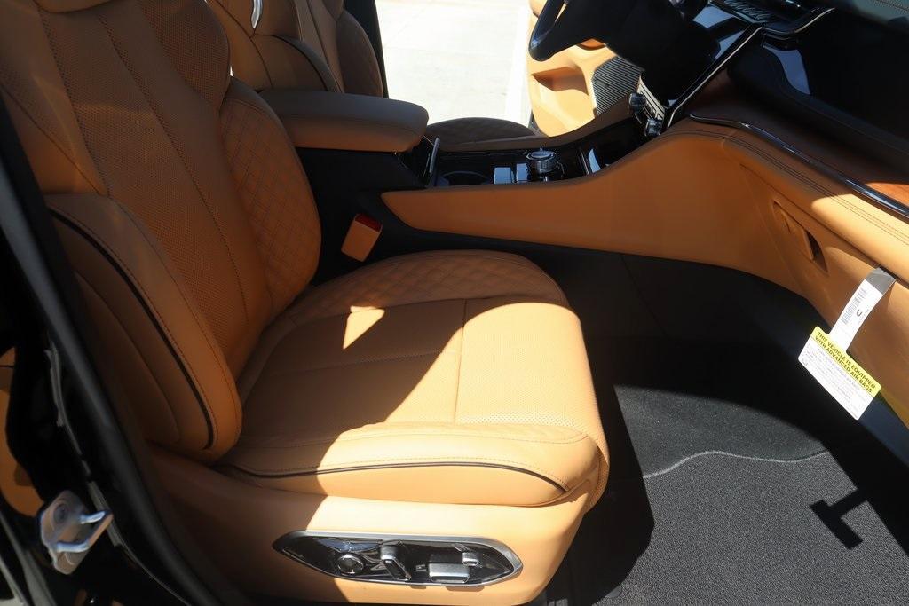 new 2025 Jeep Grand Cherokee L car, priced at $66,001
