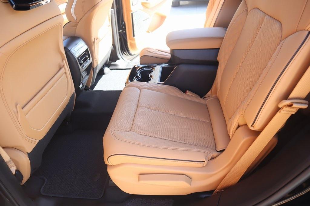 new 2025 Jeep Grand Cherokee L car, priced at $66,001