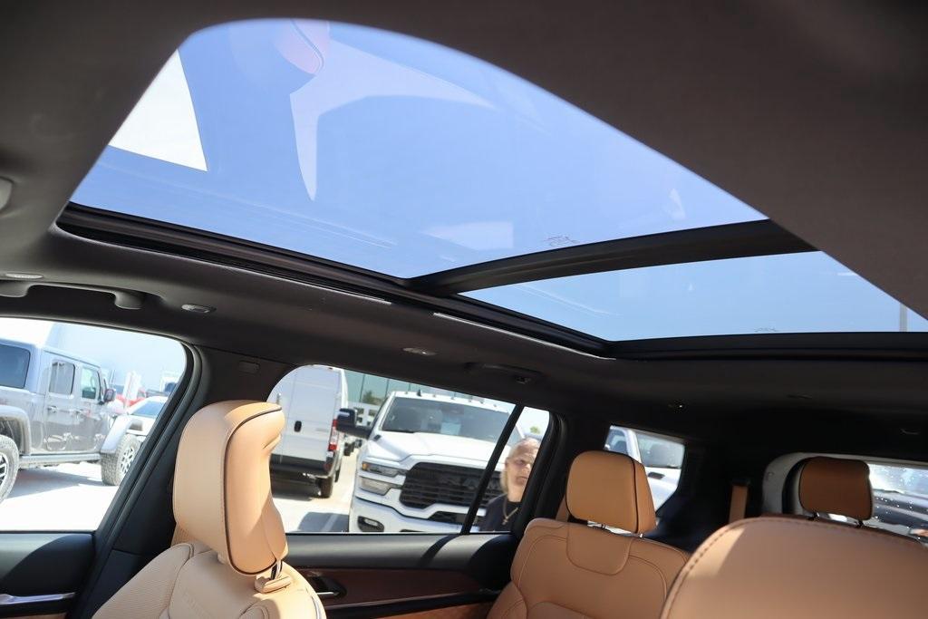 new 2025 Jeep Grand Cherokee L car, priced at $53,071