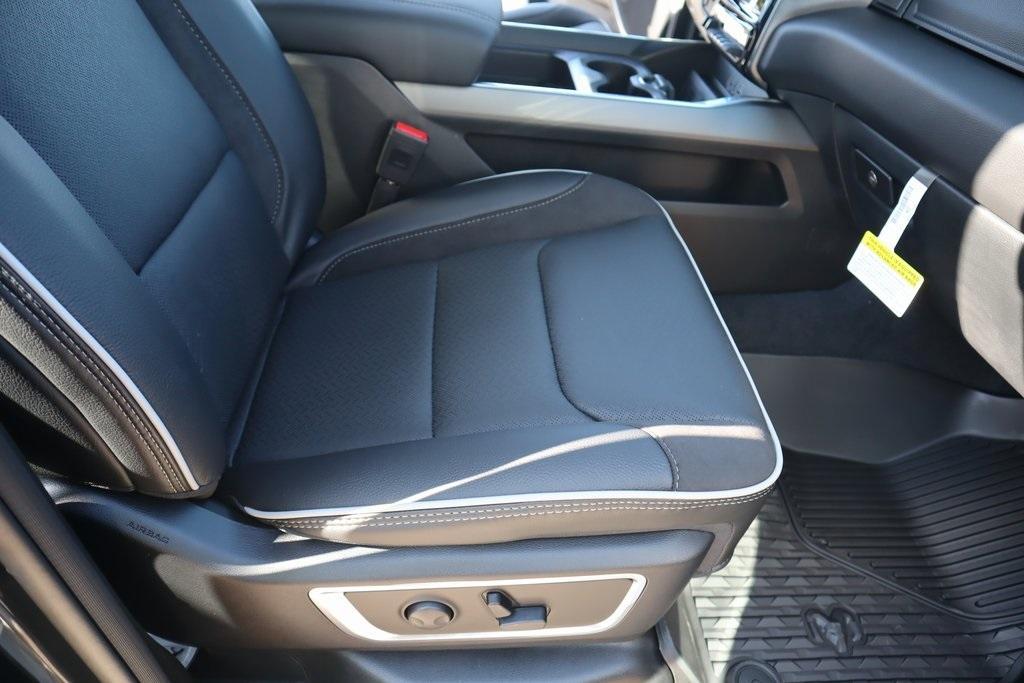 new 2025 Ram 1500 car, priced at $51,372