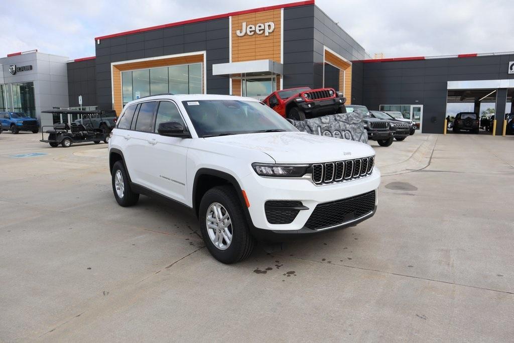 new 2025 Jeep Grand Cherokee car, priced at $33,227